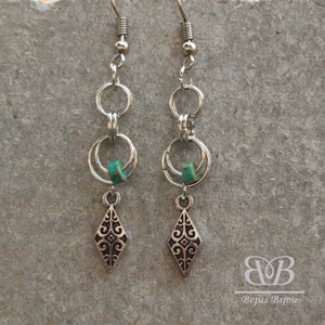 Minimalista rombusz fülbevaló - ékszer - fülbevaló - lógó fülbevaló - Meska.hu