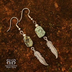 Türkiz madártoll fülbevaló - ékszer - fülbevaló - lógó fülbevaló - Meska.hu