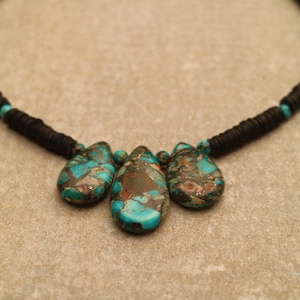 Kék kő nyaklánc - kicsi - ékszer - nyaklánc - statement nyaklánc - Meska.hu