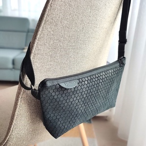 Bőr Crossbody táska - táska & tok - kézitáska & válltáska - vállon átvethető táska - Meska.hu
