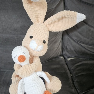 Horgolt Ölelkező Páros � Nyuszi és Kispajtása - játék & sport - plüssállat & játékfigura - nyuszi - Meska.hu