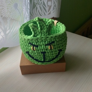 Horgolt grincs tároló  -  - Meska.hu