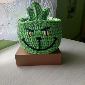 Horgolt grincs tároló  -  - Meska.hu