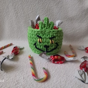 Horgolt kis grincs tároló/ dekoració  -  - Meska.hu