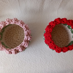 Horgolt tulipános kosarak  - otthon & életmód - tárolás & rendszerezés - doboz - Meska.hu