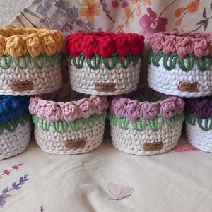 Nőnapi horgolt tulipános kosárkák, Otthon & Életmód, Tárolás & Rendszerezés, Tárolókosár, Horgolás, MESKA