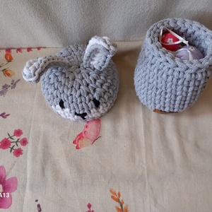 Horgolt nyuszis tároló - ünnepi díszek, dekorációk - húsvéti díszek és dekorációk - húsvéti kosár - Meska.hu