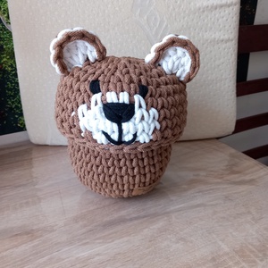 Horgolt nagy macis tároló  - baba - mama - babaszobabútor - játéktároló - Meska.hu