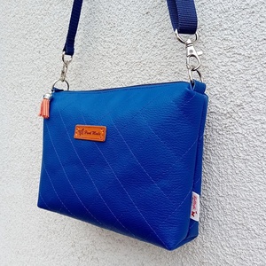 Kék női válltáska steppelt mintával 23x15 cm - táska & tok - kézitáska & válltáska - vállon átvethető táska - Meska.hu