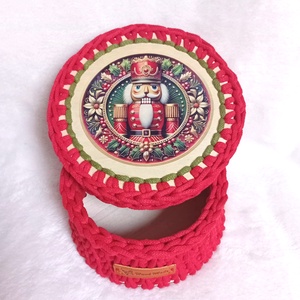 Karácsonyi horgolt fedeles kosár, Diótörő - otthon & életmód - tárolás & rendszerezés - tárolókosár - Meska.hu Karácsonyi horgolt fedeles kosár, Diótörő - otthon & életmód - tárolás & rendszerezés - tárolókosár - Meska.hu