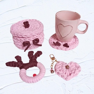 Meghitt Karácsony Ajándékszett, rózsaszín, bögrés - Meska.hu