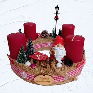 Adventi, karácsonyi manós koszorú, asztaldísz bordó, Karácsony, Adventi díszek, Adventi koszorú, Mindenmás, Virágkötés, MESKA