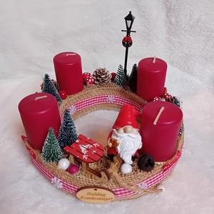 Adventi, karácsonyi manós koszorú, asztaldísz bordó - karácsony - adventi díszek - adventi koszorú - Meska.hu