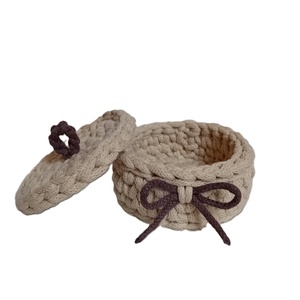 Horgolt ékszertartó drapp  - otthon & életmód - tárolás & rendszerezés - tárolókosár - Meska.hu