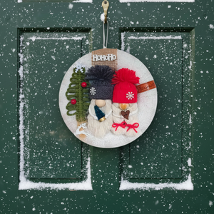 Manó pár karácsonyi, téli ajtódísz, kopogtató - karácsony - karácsonyi lakásdekoráció - karácsonyi ajtódíszek - Meska.hu