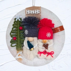 Manó pár karácsonyi, téli ajtódísz, kopogtató - karácsony - karácsonyi lakásdekoráció - karácsonyi ajtódíszek - Meska.hu