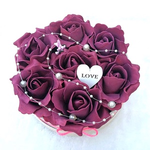 Rózsabox bordó színű virágokkal, Otthon & Életmód, Virágdekoráció, Virágok, Virágbox, Virágkötés, MESKA