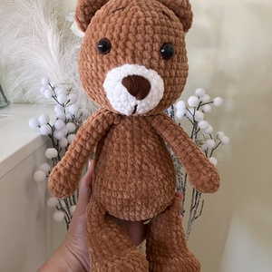 Zsenília amigurumi maci  - Meska.hu