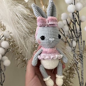 Horgolt nyuszi baba - játék & sport - plüssállat & játékfigura - nyuszi - Meska.hu