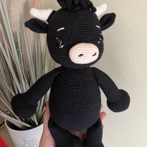 Horgolt, amigurumi Ferdinánd, a bika - játék & sport - plüssállat & játékfigura - plüss mesefigurák - Meska.hu