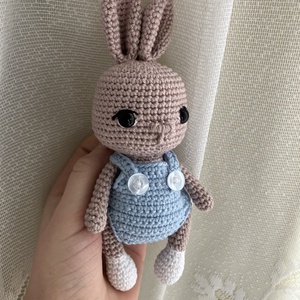 Horgolt nyuszi baba - játék & sport - plüssállat & játékfigura - nyuszi - Meska.hu