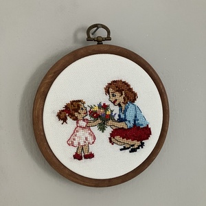 Anyák napi keresztszemes hímzett falikép - otthon & életmód - dekoráció - kép & falikép - 3d képek - Meska.hu