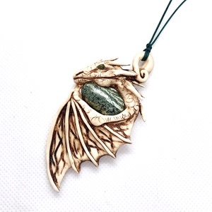 Sárkány amulett szerpentin ásvánnyal  - Meska.hu