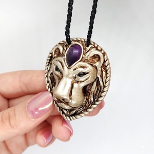 Oroszlán amulett ametiszt ásvánnyal  - ékszer - nyaklánc - medálos nyaklánc - Meska.hu