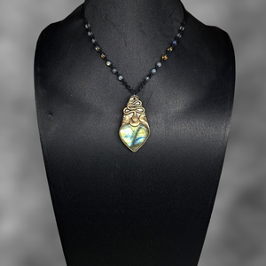 Kígyó és holdfázis labradorittal  - ékszer - nyaklánc - medálos nyaklánc - Meska.hu