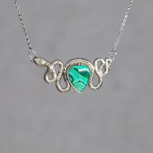 Kígyó nyakék malachittal  - Meska.hu