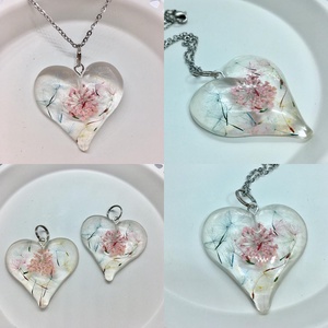 Szivárványszínre festett igazi pitypangmagok és szárított virág-nagy szív műgyanta medál -  - Meska.hu