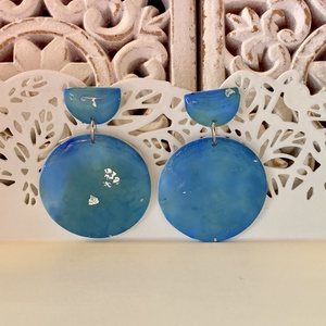 Kék színátmenetes,ezüst pelyhes kerek fülbevaló, Ékszer, Fülbevaló, Lógós kerek fülbevaló, Gyurma, MESKA