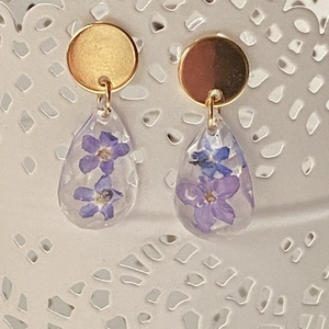 Nefelejcses kör és csepp forma,epoxi gyanta fülbevaló, Ékszer, Fülbevaló, Lógó fülbevaló, Ékszerkészítés, MESKA