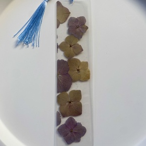 Igazi virágos könyvjelző,selyem zsínórosk bojttal 14., Könyv & Zene, Könyvjelző, Mindenmás, MESKA
