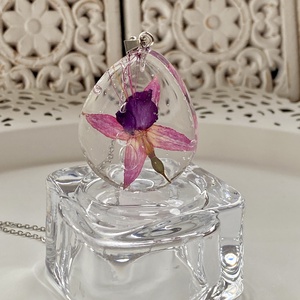 Fukszia-nagy csepp műgyanta medál - Meska.hu