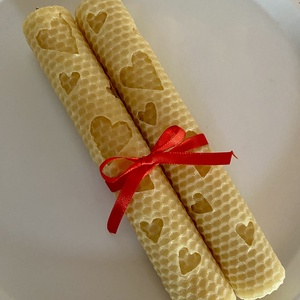 Méhviasz gyertya-Szivecskés páros gyertya - esküvő - dekoráció - gyertya & gyertyatartó - Meska.hu