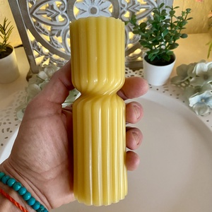 Méhviasz gyertya- Norvég stílusú henger  - esküvő - dekoráció - gyertya & gyertyatartó - Meska.hu