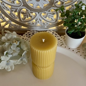 Méhviasz gyertya- Norvég stílusú henger ll.  - esküvő - dekoráció - gyertya & gyertyatartó - Meska.hu