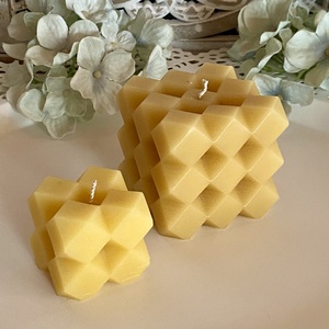Méhviasz gyertya-kicsi rombusz kocka - esküvő - dekoráció - gyertya & gyertyatartó - Meska.hu
