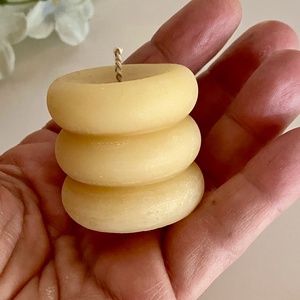 Méhviasz gyertya-kicsi gyűrűs henger - esküvő - dekoráció - gyertya & gyertyatartó - Meska.hu