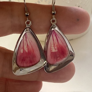 Pink muskátli-cepp műgyanta,nemesacél fülbevaló - ékszer - fülbevaló - lógó fülbevaló - Meska.hu