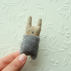 Mini nyuszi kitűző -  - Meska.hu