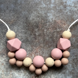 ANYALÁNC #02 Karamell Mályva és Bézs gránit, Baba - mama, Baba játékok, Rágcsalánc, Gyöngyfűzés, gyöngyhímzés, MESKA