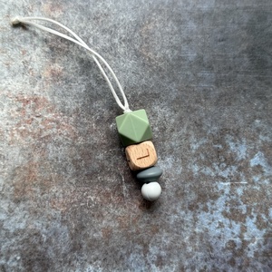 CHARM #05 kulcstartóra vagy táskadísznek , Baba - mama, Babaemlékek, Baba emlékőrző, Gyöngyfűzés, gyöngyhímzés, MESKA