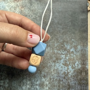 CHARM #07 kulcstartóra vagy táskadísznek , Baba - mama, Babaemlékek, Baba emlékőrző, Gyöngyfűzés, gyöngyhímzés, MESKA