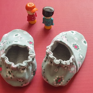 Mintás babacipő, textil bébicipő, rugalmas textil cipő kisbabáknak - ruha & divat - babaruha & gyerekruha - babacipő - Meska.hu