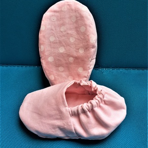 Nyári textil babacipő, kocsicipő, mintás bébicipő, 2 oldalas rózsaszín pöttyös babacipő - ruha & divat - babaruha & gyerekruha - babacipő - Meska.hu