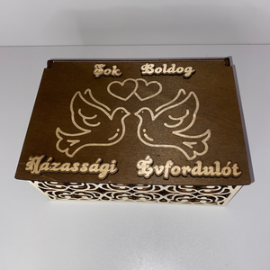 Fa ajándékdoboz házassági évfordulóra  gravírozott galamb mintával - otthon & életmód - dekoráció - asztal és polc dekoráció - díszdoboz - Meska.hu