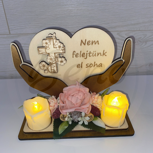 Kegyeleti dísz fa szívvel és LED mécsesekkel  Nem felejtünk el soha (rózsaszín rózsa), Otthon & Életmód, Vallás, Temetkezési tárgy, Gravírozás, pirográfia, MESKA