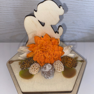 Kegyeleti fa angyalka dísz  narancssárga rózsával, natúr fa talpon - Meska.hu